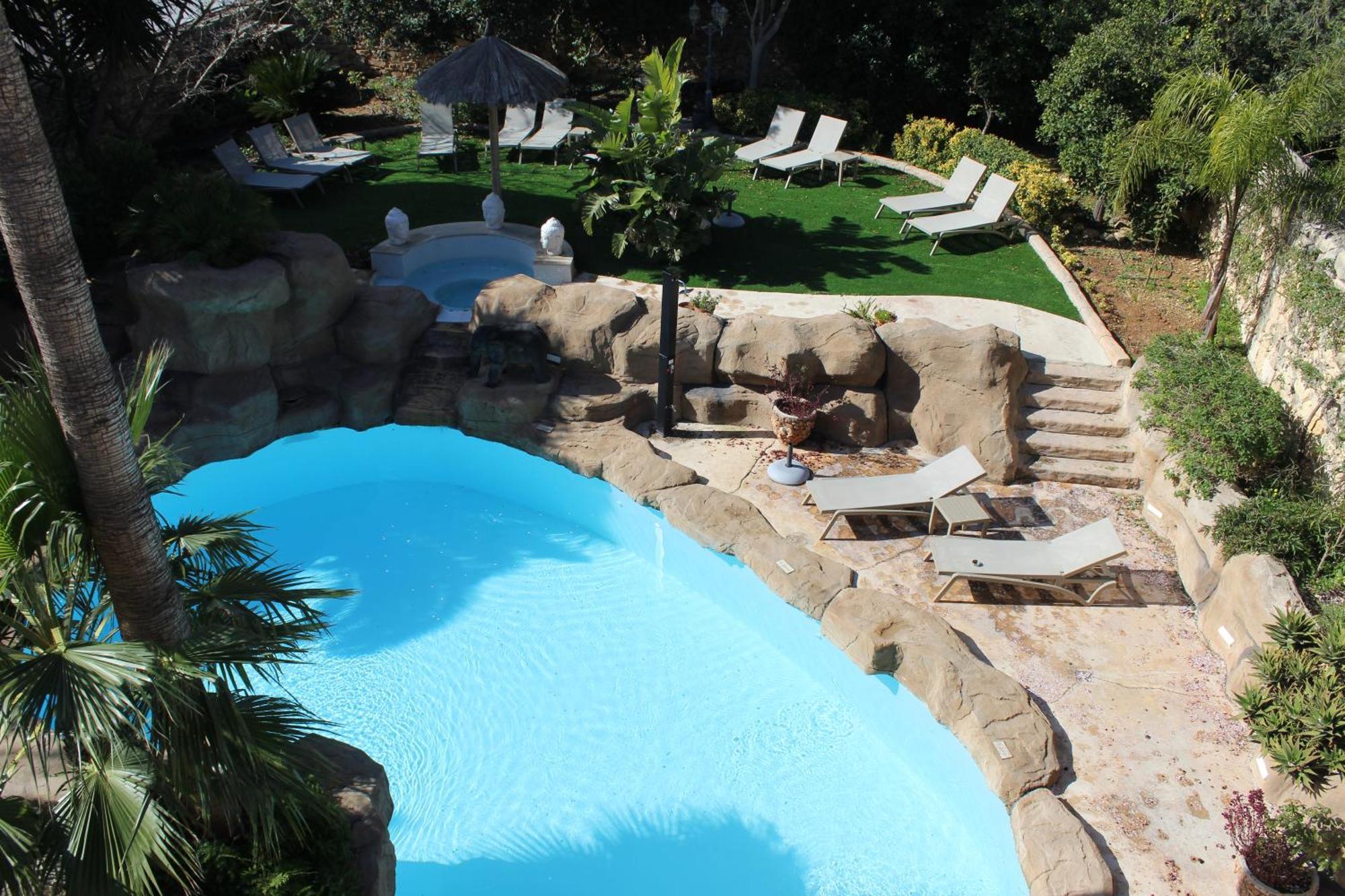 The Red Farm Relais & Spa Iklin Exterior photo