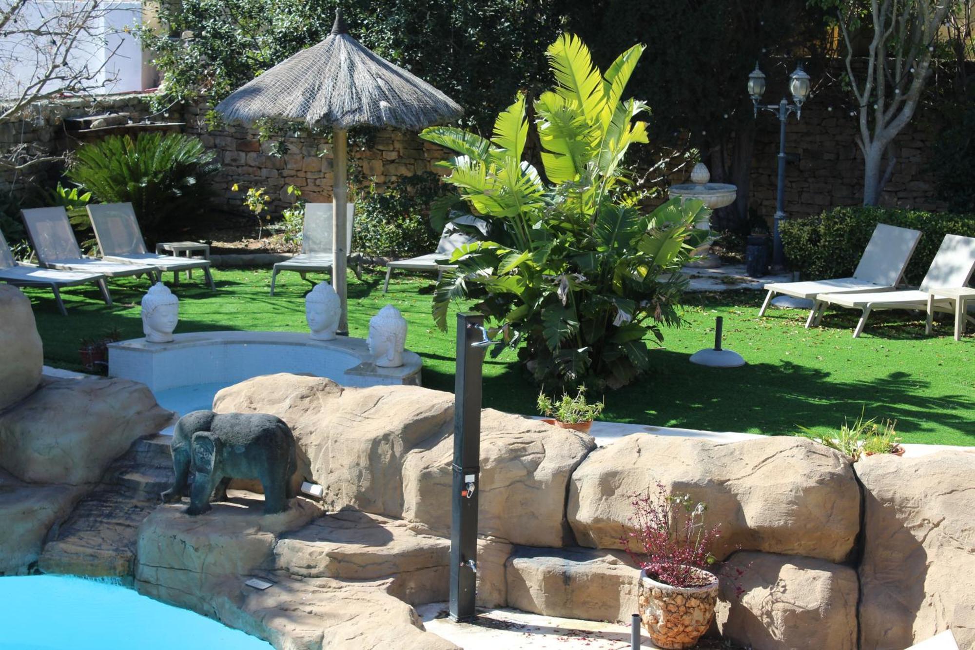The Red Farm Relais & Spa Iklin Exterior photo