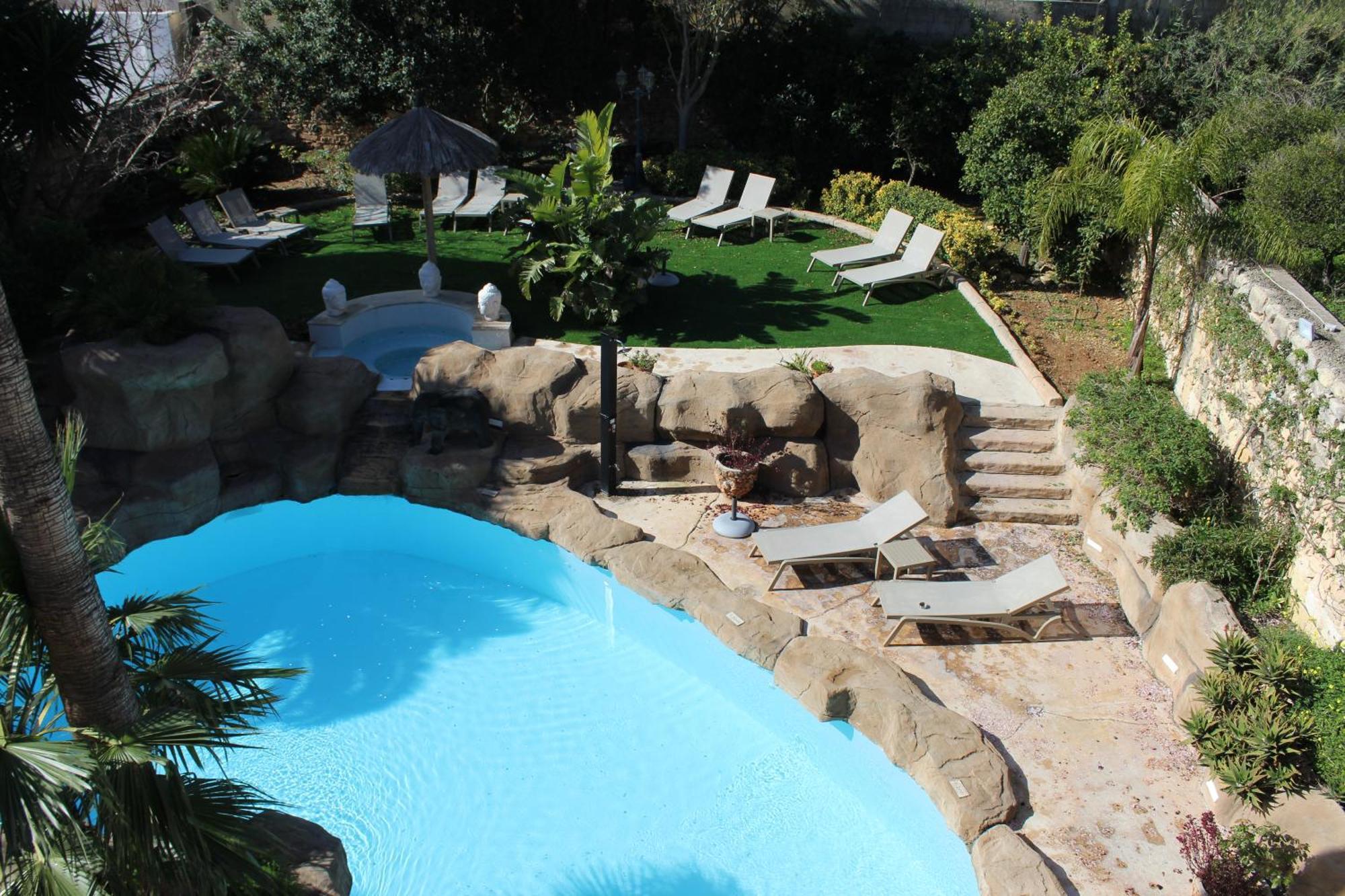 The Red Farm Relais & Spa Iklin Exterior photo